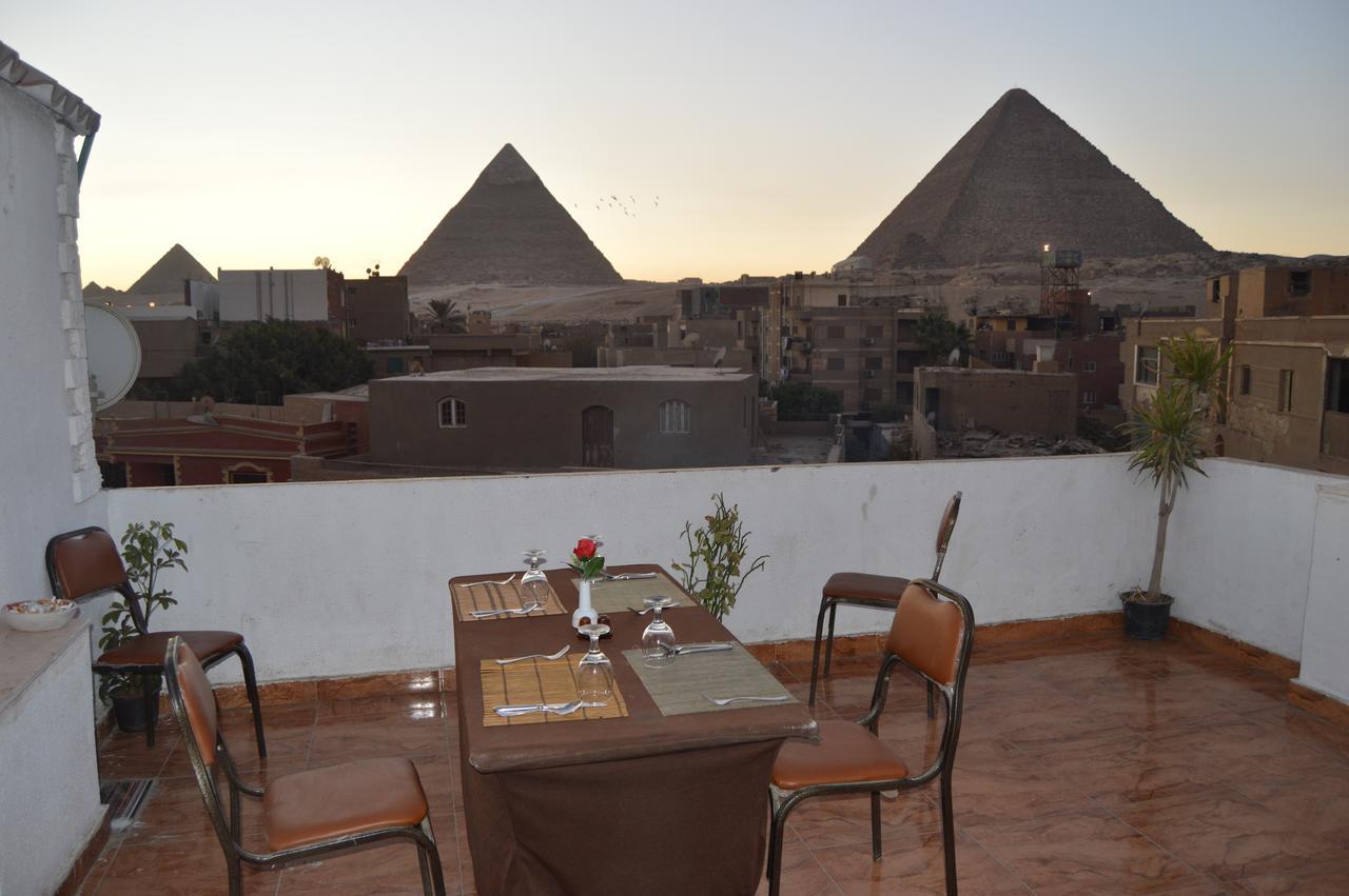 Pensión Cozy Pyramids View 3*